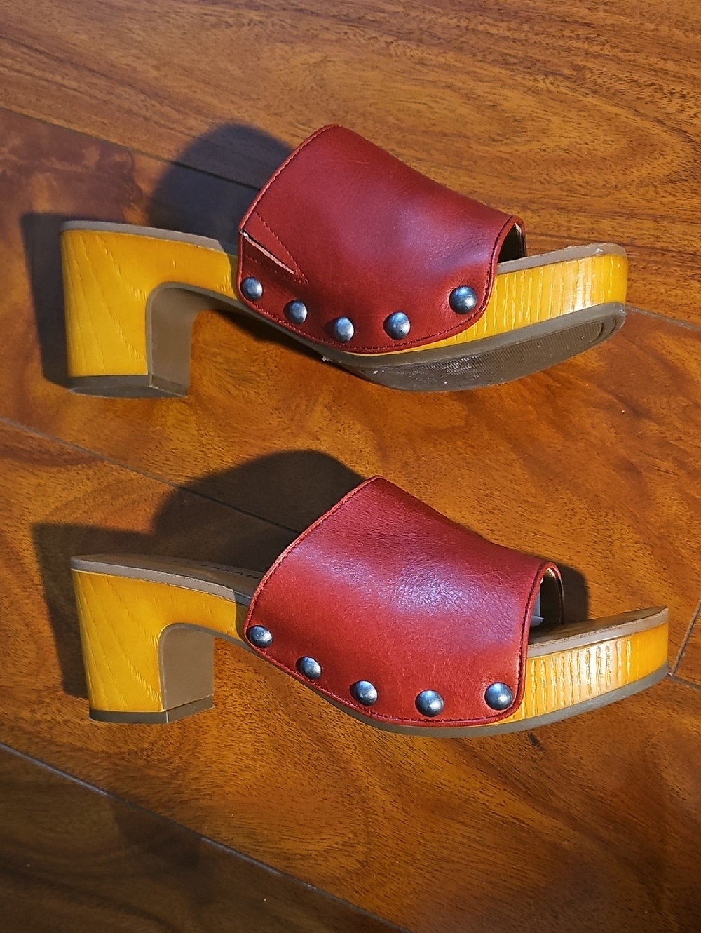 Lucky Brand Red Leather Wooden Block Heel Slides Mules Padlock Boho Western